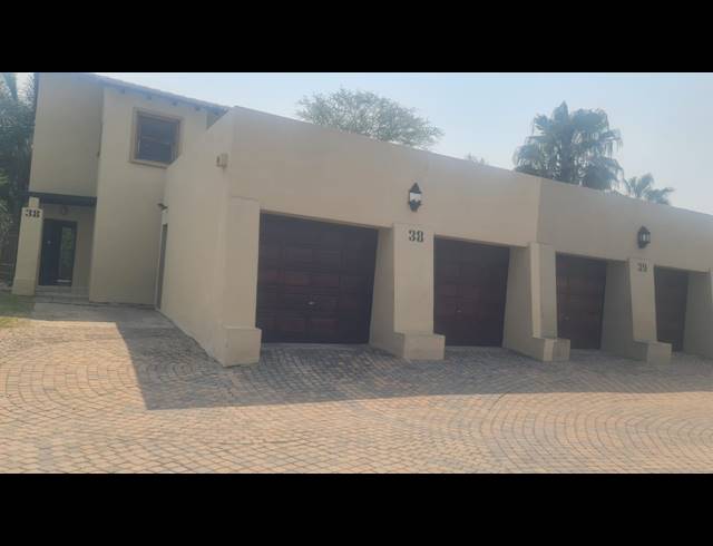 3 BEDROOM TOWNHOUSE FOR SALE IN WATERVAL EAST